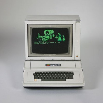 apple ii - papercraft - oregon trail.jpg